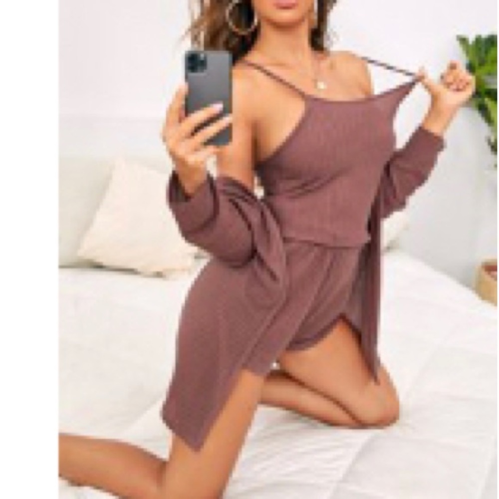 Three-Piece Set